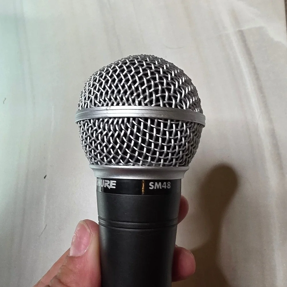 Shure SM48 Dynamic Vocal Microphone Lo-Z Cardioid Handheld Mic Black Silver W2